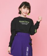 ブラック