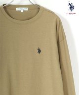 ベージュ