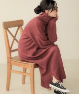 ピンク
