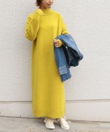 イエロー