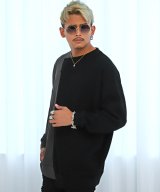 ブラック