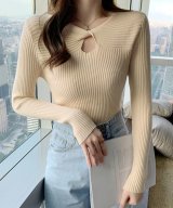 ベージュ