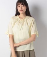 黄色