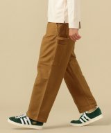 ベージュ