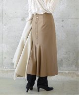 ベージュ