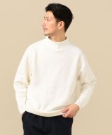 オフホワイト