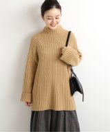 ベージュ