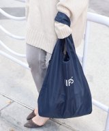 ネイビー