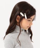 オフホワイト