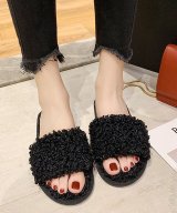 ブラック
