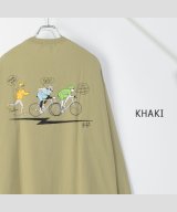 カーキ