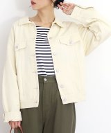 ベージュ