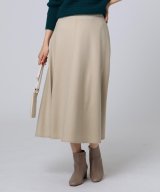 ベージュ(052)
