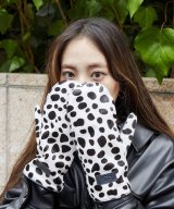 ブラック