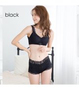 ブラック