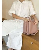 ピンク