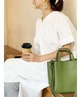 ライトグリーン