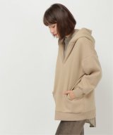 ベージュ