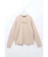 ベージュ