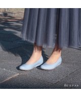 ブルー