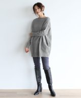 ライトグレー
