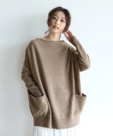 ライトベージュ