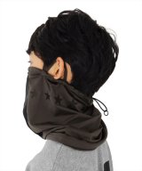 チャコールグレー