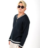 ネイビー