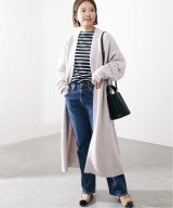 ベージュ