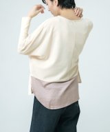 ベージュ