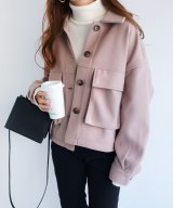 ピンクベージュ