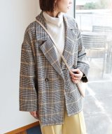 オフホワイト