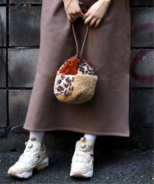 セール Off Casselini キャセリーニ エコファーパッチワークキンチャク ジョイントワークス Joint Works D Fashion