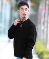 ブラック