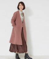 ピンクベージュ
