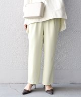 ライトグリーン