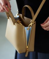 ベージュ(27)
