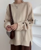 ベージュ
