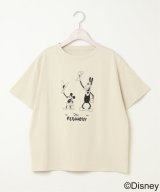 オフホワイト