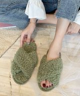 グリーン
