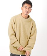 ベージュ