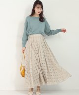 ベージュ