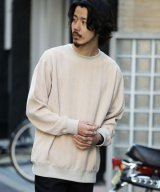 ベージュ
