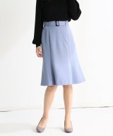 ブルー