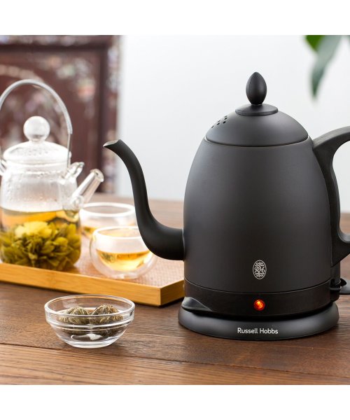 クーポン ラッセルホブス Russell Hobbs 電気ケトル カフェケトル 湯沸かし器 0 8l 保温 コーヒー マット ブラック 軽量 一人暮らし キッチン 家電 Russell Hobbs Russell Hobbs D Fashion