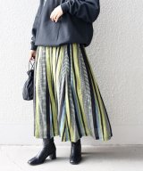 ライトグリーン