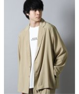 ベージュ