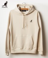 ベージュ