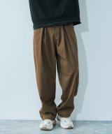 ブラウン