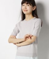 グレー